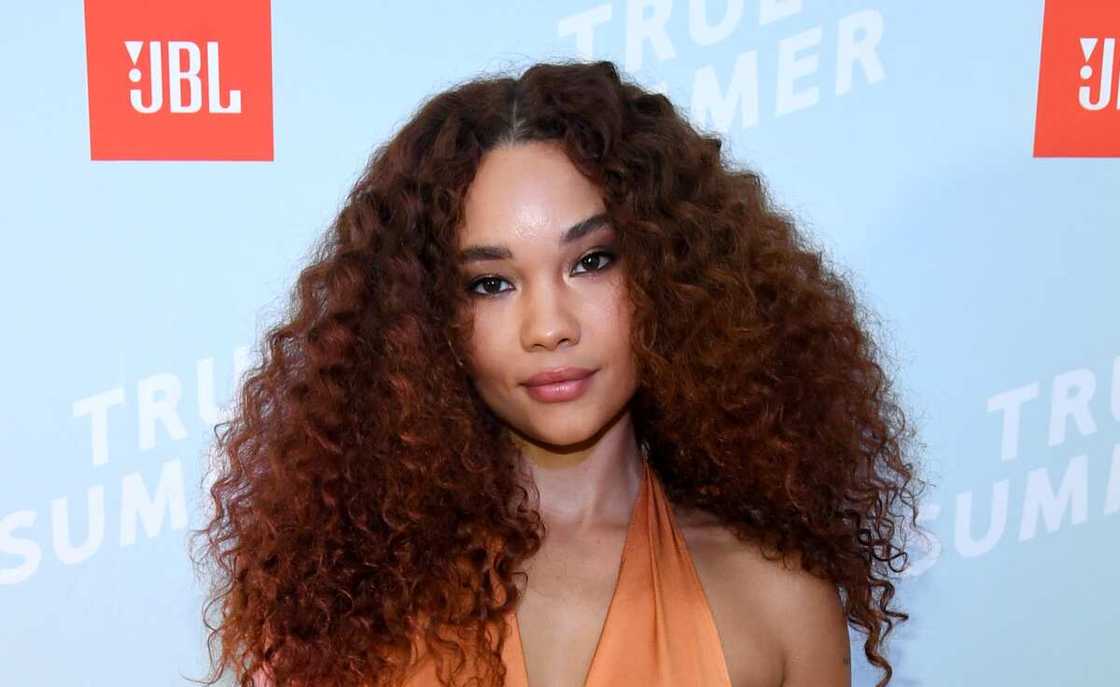 Jeremy Allen White’s girlfriend Jeremy Allen White’s girlfriend