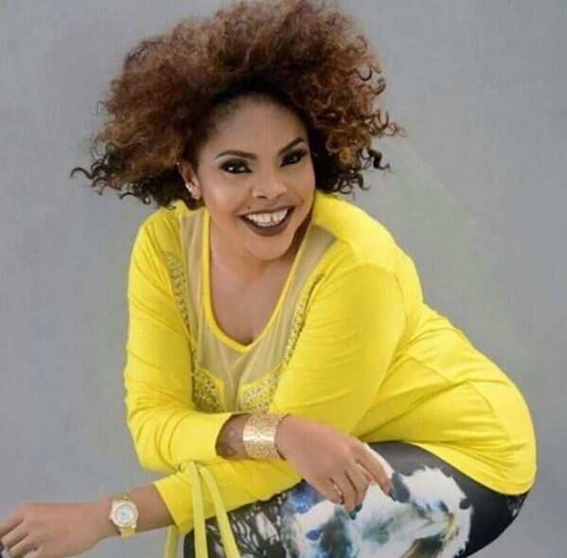 Tuna baya: Jerin sunaye da hotunan jaruman Nollywood mata da suka bar addinin Kiristanci suka dawo Musulunci Tuna baya: Jerin sunaye da hotunan jaruman Nollywood mata da suka bar addinin Kiristanci suka dawo Musulunci