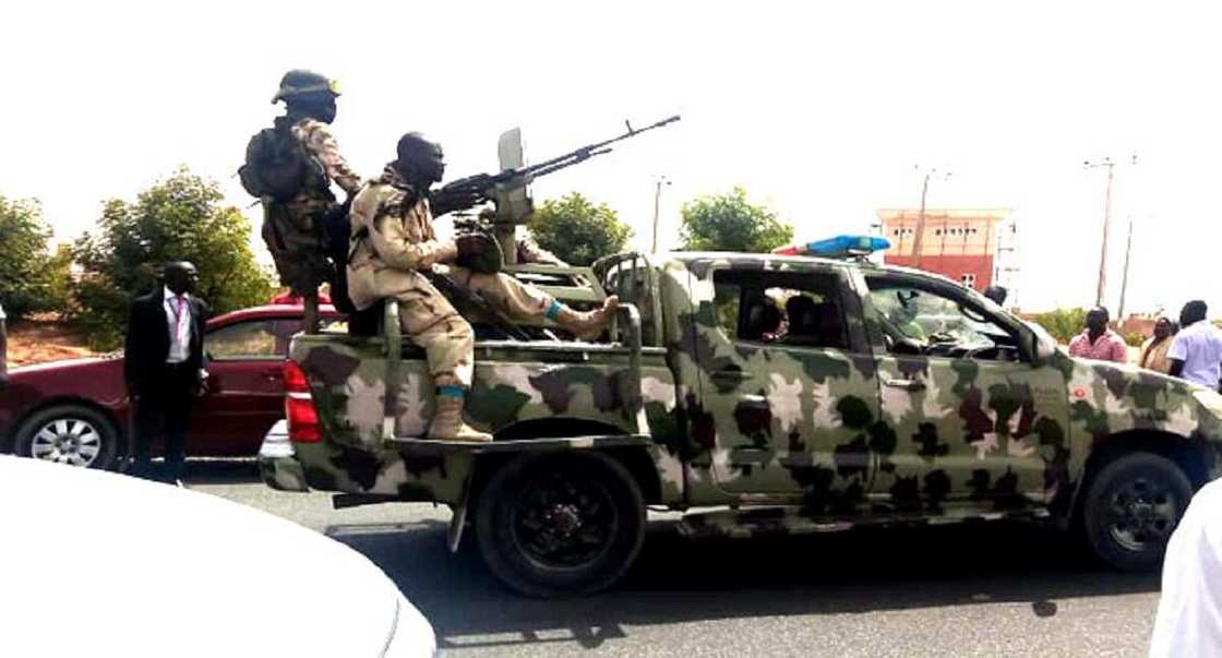 Sojoji a Gombe Sojoji a Gombe