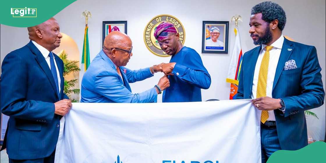 Lagos governor hosts board. Lagos governor hosts board.