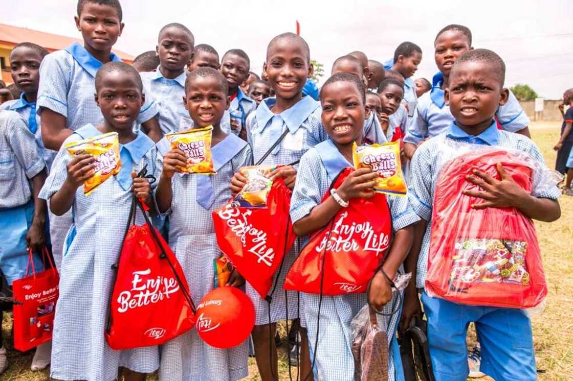 Love Always On: itel Donates Libraries, Educational Materials to Schools in Lagos and Kaduna