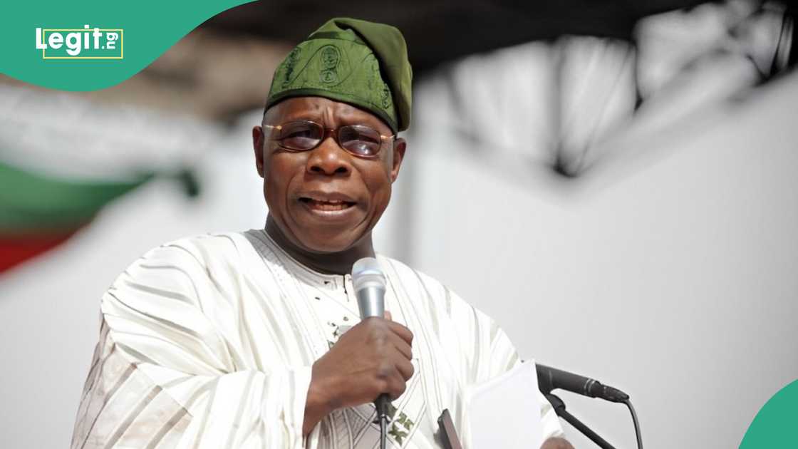 Obasanjo shares hear loss experience Obasanjo shares hear loss experience