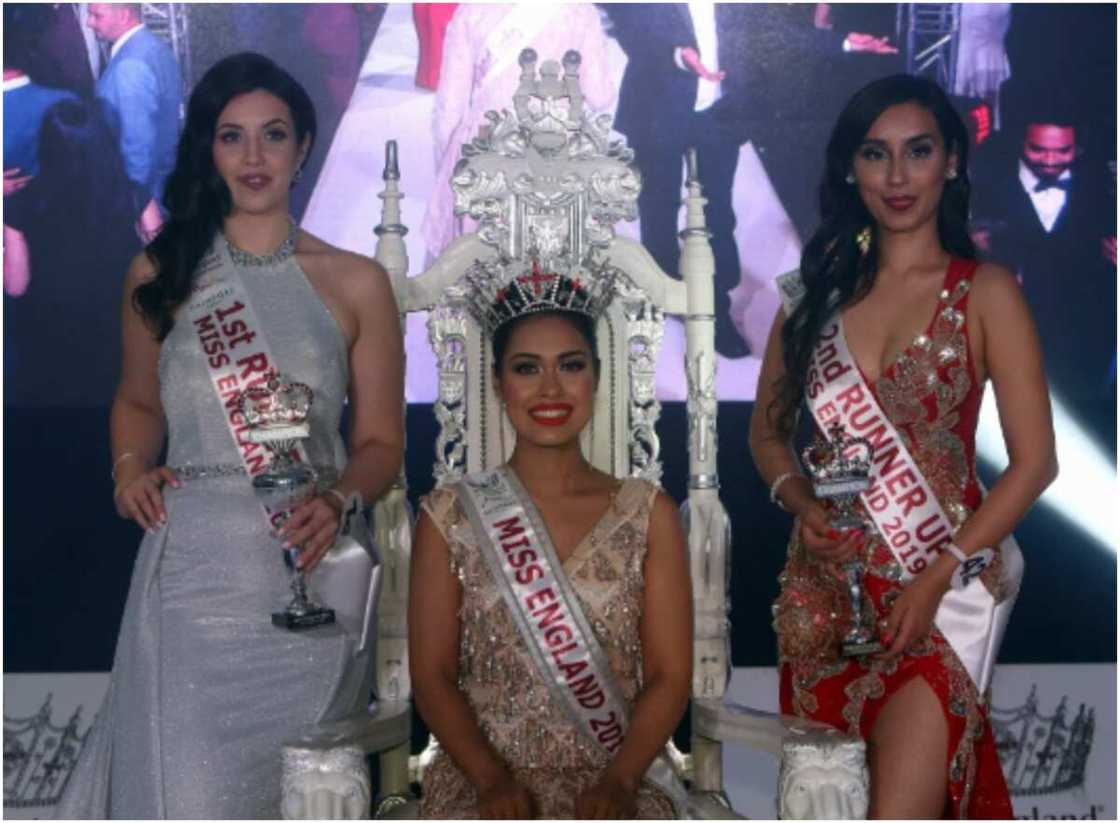 Miss England: Newly-crowned queen dumps tiara hours after for stethoscope Miss England: Newly-crowned queen dumps tiara hours after for stethoscope