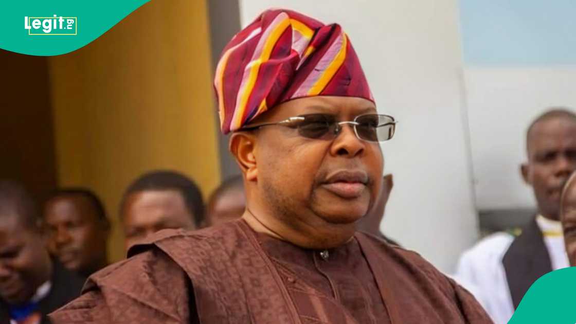 Tinubu ya nada Joseph Tegbe a matsayin Ministan lantarki Tinubu ya nada Joseph Tegbe a matsayin Ministan lantarki
