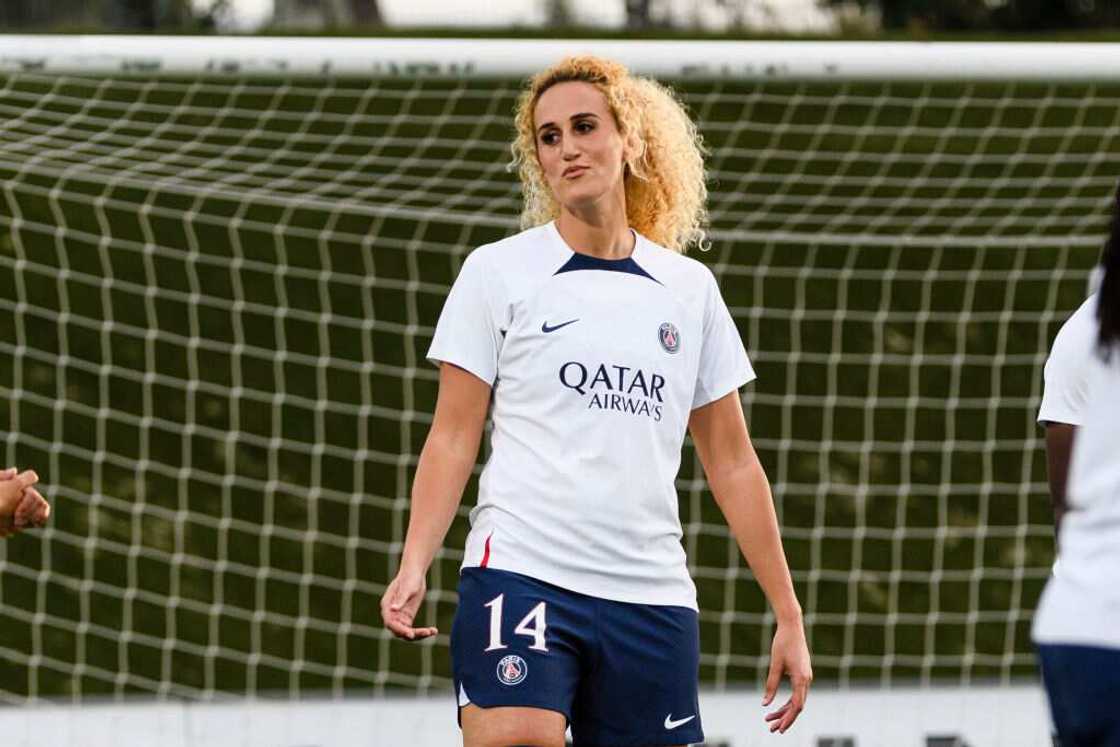 Kheira Hamraoui : à l'origine d'une vocation de footballeuse Kheira Hamraoui : à l'origine d'une vocation de footballeuse
