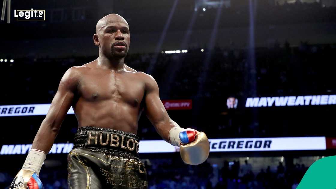 Floyd Mayweather, Boxing, Mike Tyson, USA, Jake Paul.