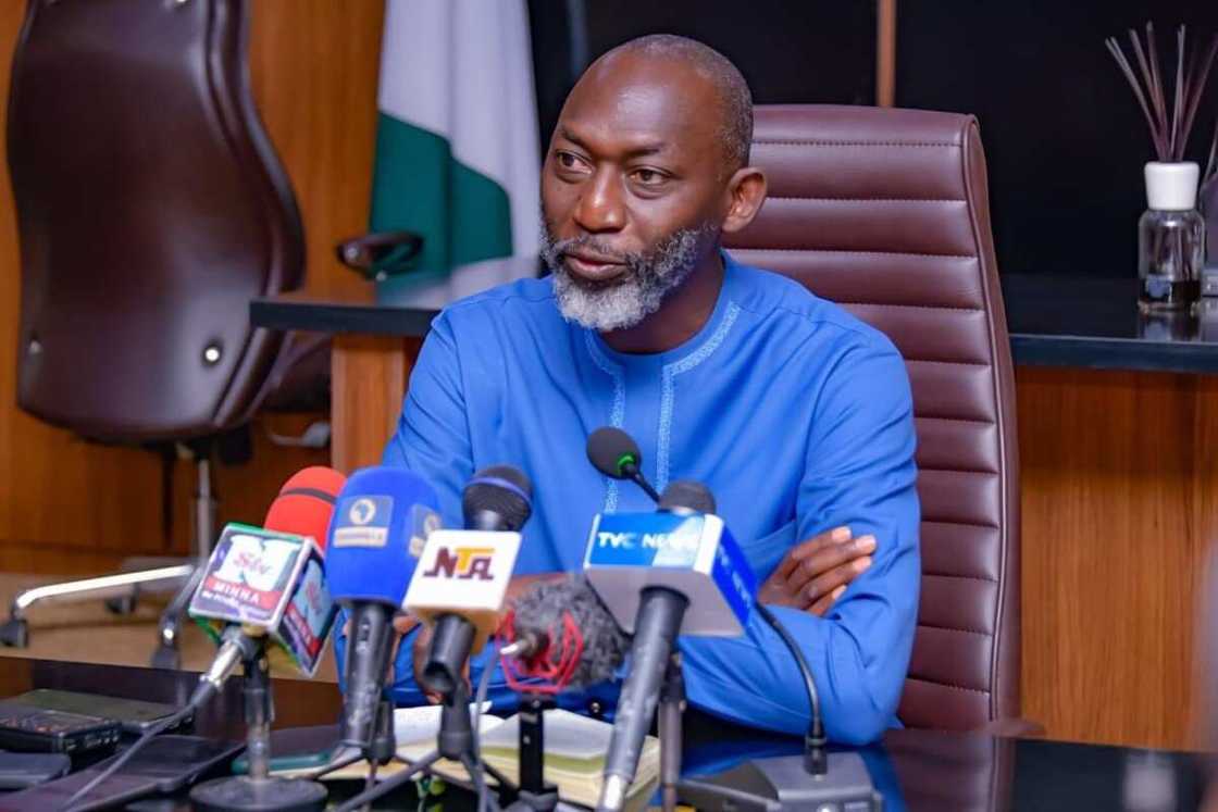 Emmanuel Umar Emmanuel Umar