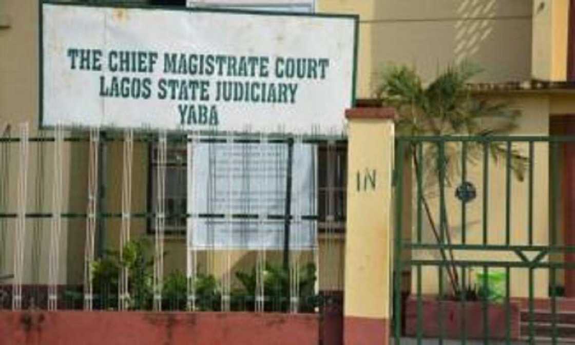 'Yan sanda sun maka mata a kotu kan bayanan karya na kisa 'Yan sanda sun maka mata a kotu kan bayanan karya na kisa