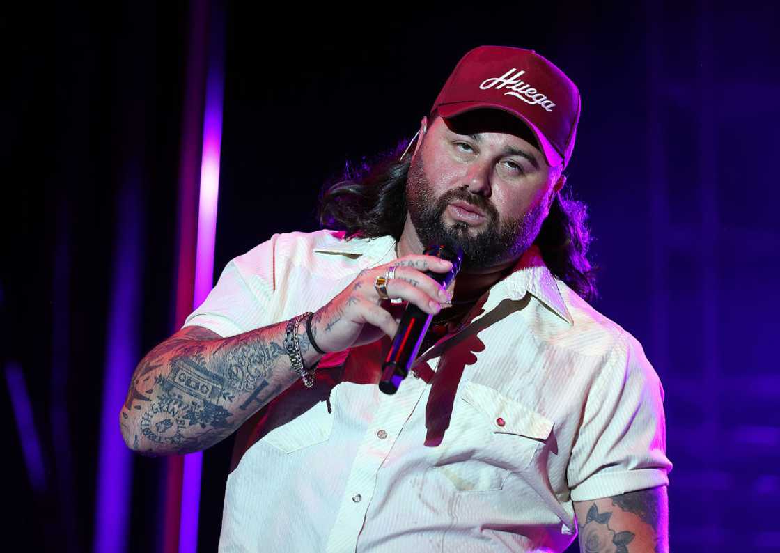 Koe Wetzel performs at ACM Lifting Lives LIVE at Topgolf Koe Wetzel performs at ACM Lifting Lives LIVE at Topgolf