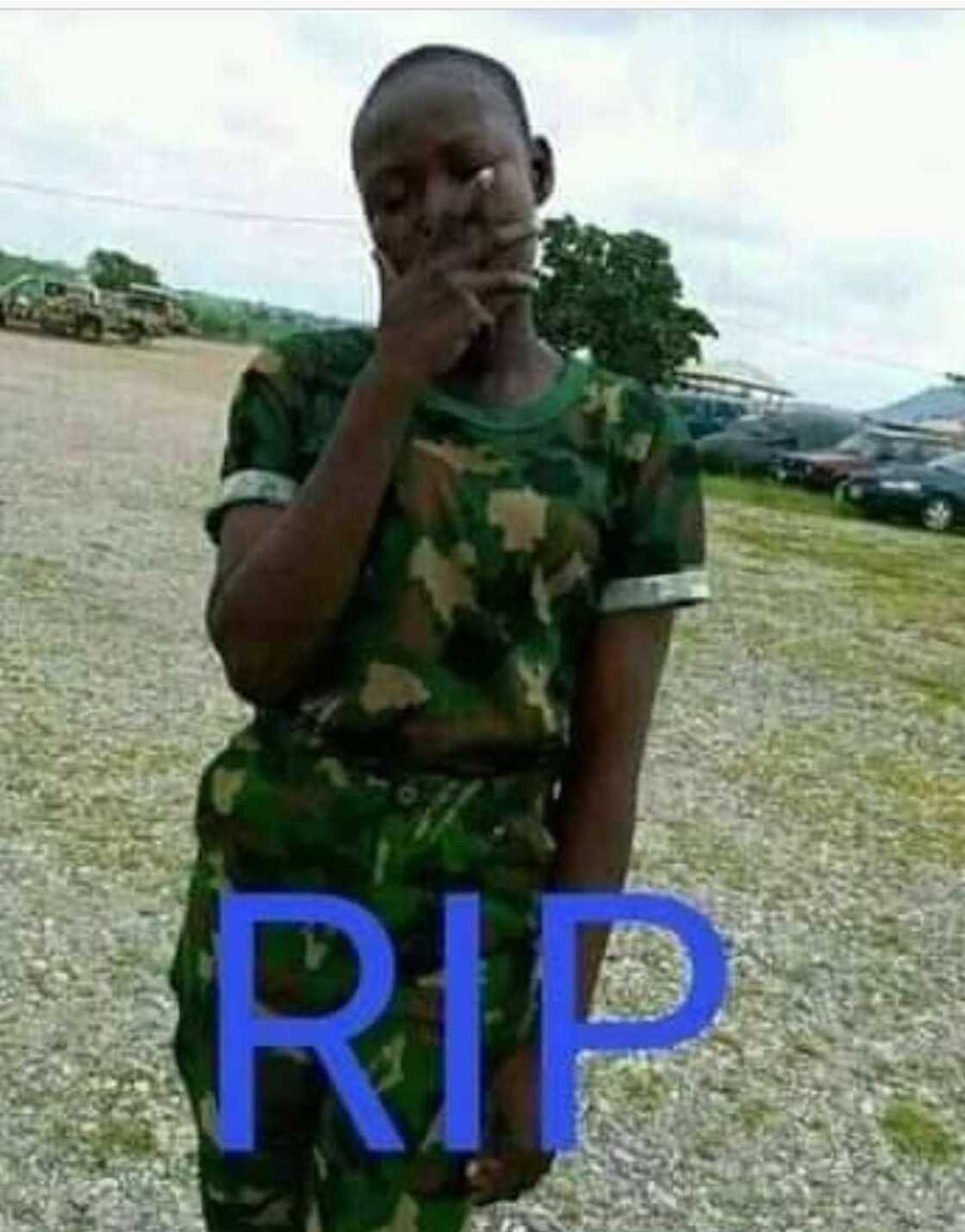 Wani sojan Najeriya ya wallafa hotunan abokan aikinsa da Boko Haram suka kashe a Maiduguri