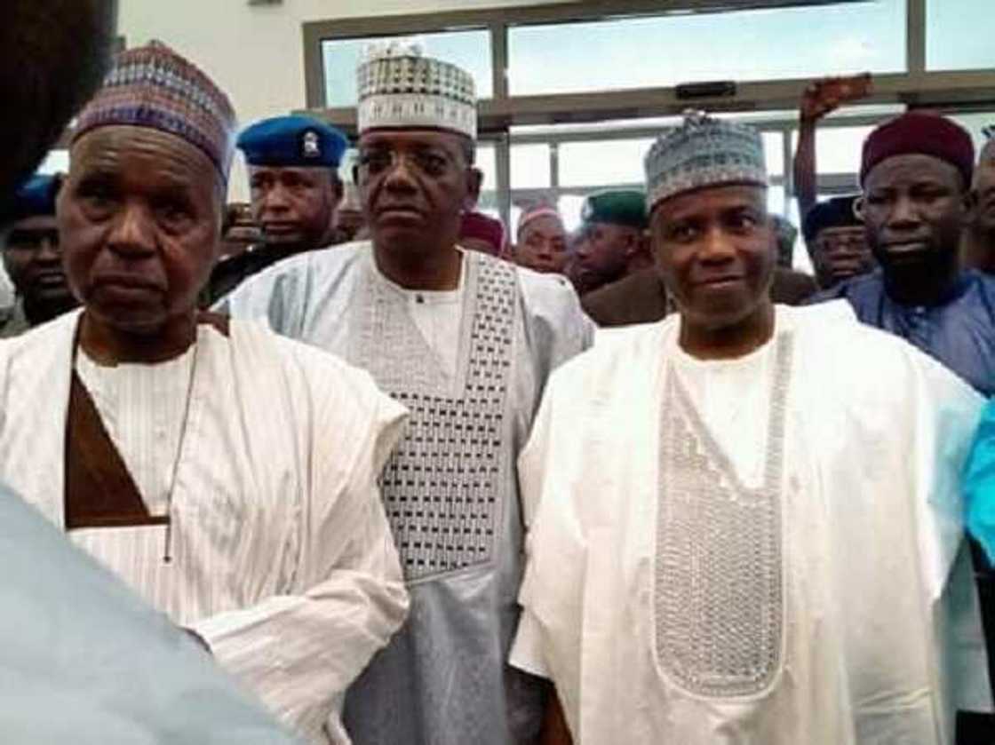 Gwamnonin Arewa na duba yiwuwar yin sulhu da yan bindiga - Tambuwal Gwamnonin Arewa na duba yiwuwar yin sulhu da yan bindiga - Tambuwal