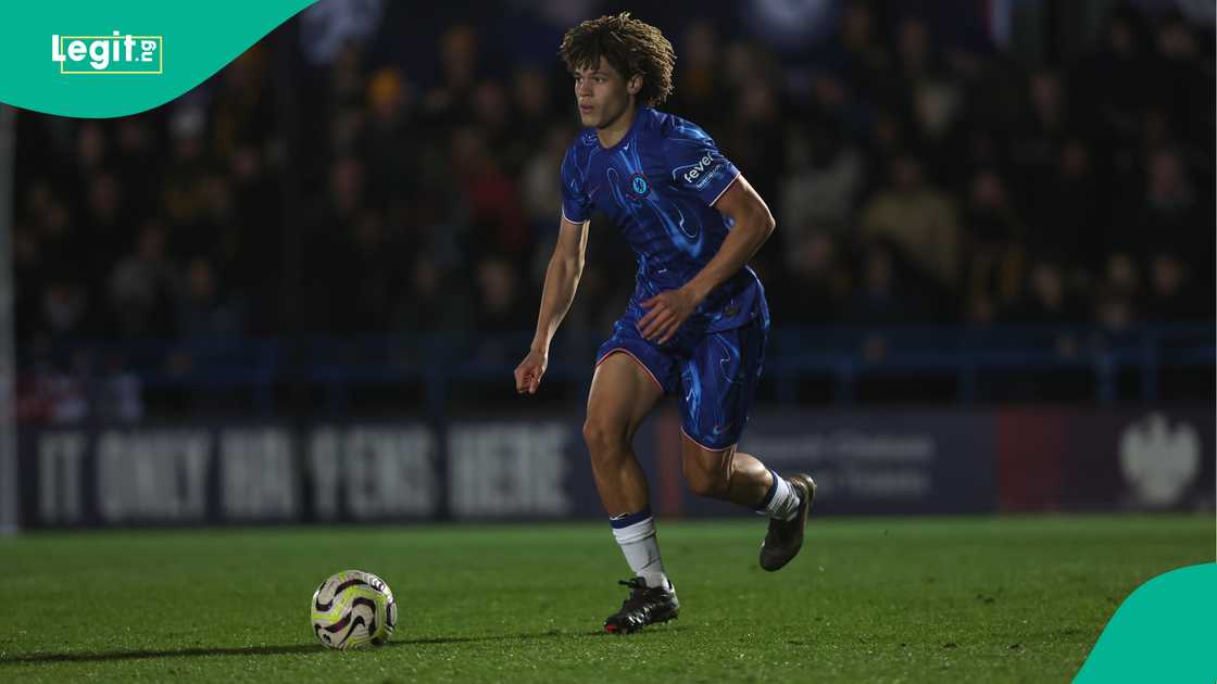 Landon Emenalo, Chelsea U18, Merstham U18, Kingsmeadow, Kingston upon Thames, FA Youth Cupx England. Landon Emenalo, Chelsea U18, Merstham U18, Kingsmeadow, Kingston upon Thames, FA Youth Cupx England.