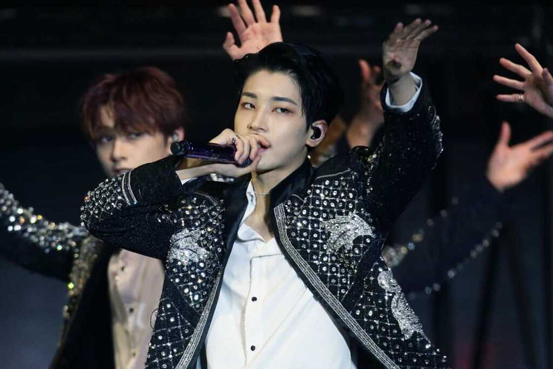 K-Pop guys K-Pop guys