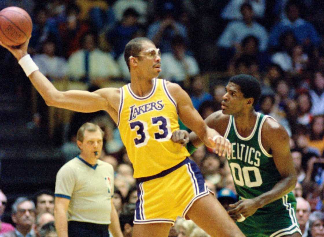 Kareem Abdul-Jabbar readies to pass the ball Kareem Abdul-Jabbar readies to pass the ball