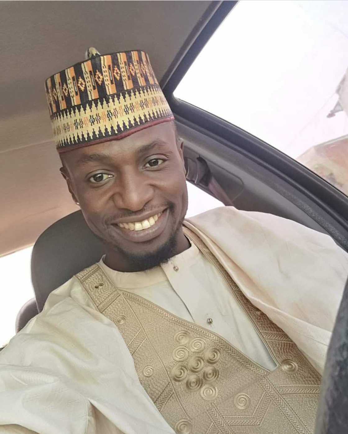 Na cika da mamaki dana ga sunana cikin fitattun mutane a Kano - Nazifi Asnanic Na cika da mamaki dana ga sunana cikin fitattun mutane a Kano - Nazifi Asnanic