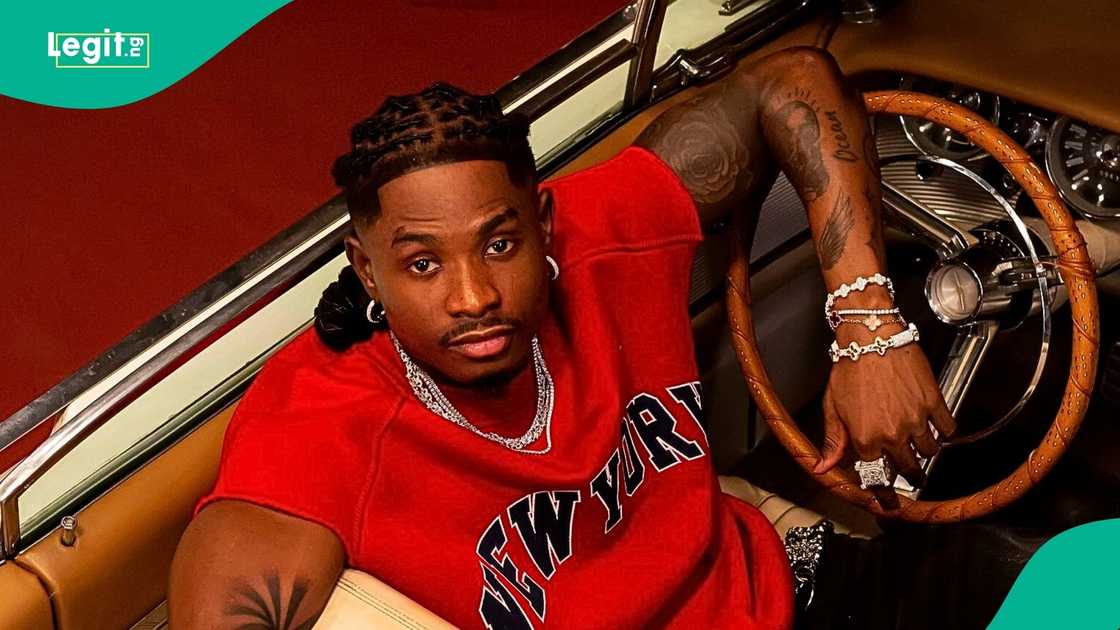 Lil Kesh stabbed in Lagos Lil Kesh stabbed in Lagos