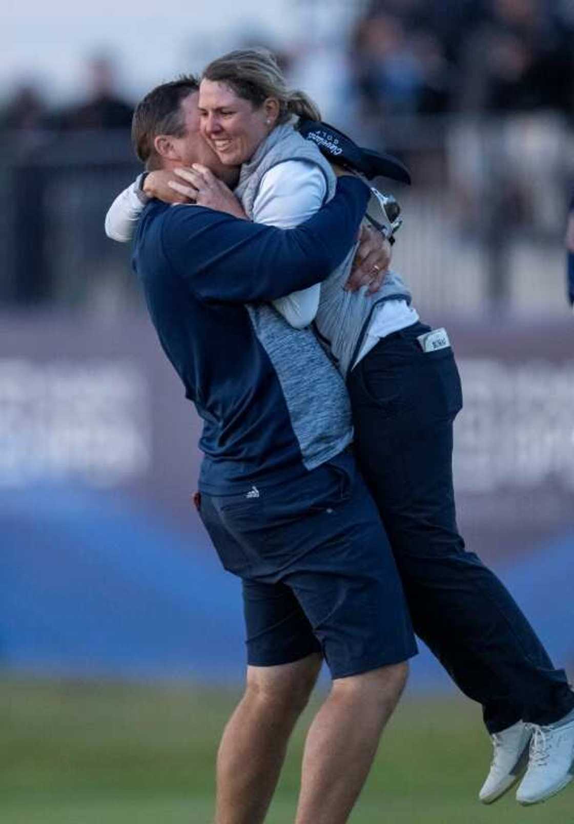 Ashleigh Buhai gets a warm embrace from husband David Ashleigh Buhai gets a warm embrace from husband David