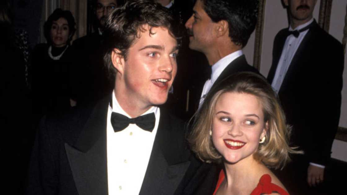Chris O'Donnell and Reese Witherspoon.