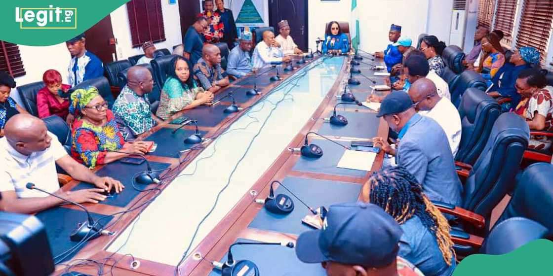 Gwamnati ta fadi ranar da sabon albashin ma'aikata zai fara aiki Gwamnati ta fadi ranar da sabon albashin ma'aikata zai fara aiki