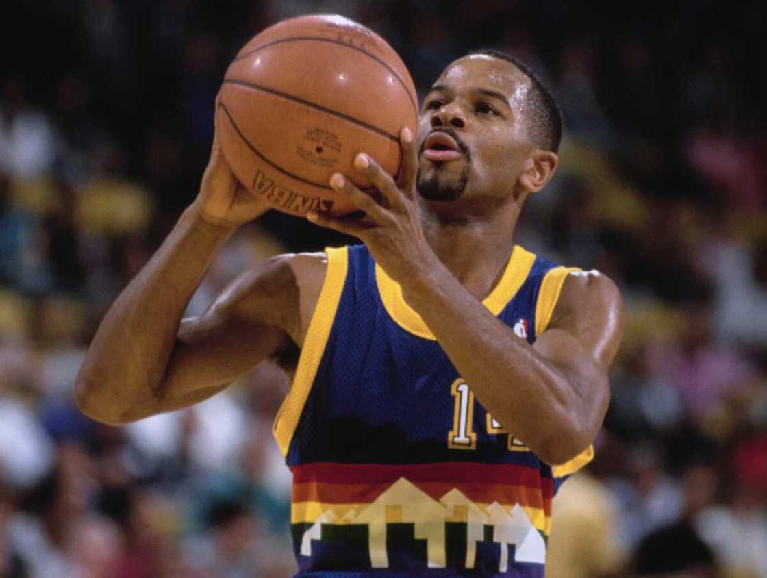 Michael Adams prepares to shoot a free throw during the NBA Pacific Division basketball game against the Los Angeles Lakers Michael Adams prepares to shoot a free throw during the NBA Pacific Division basketball game against the Los Angeles Lakers