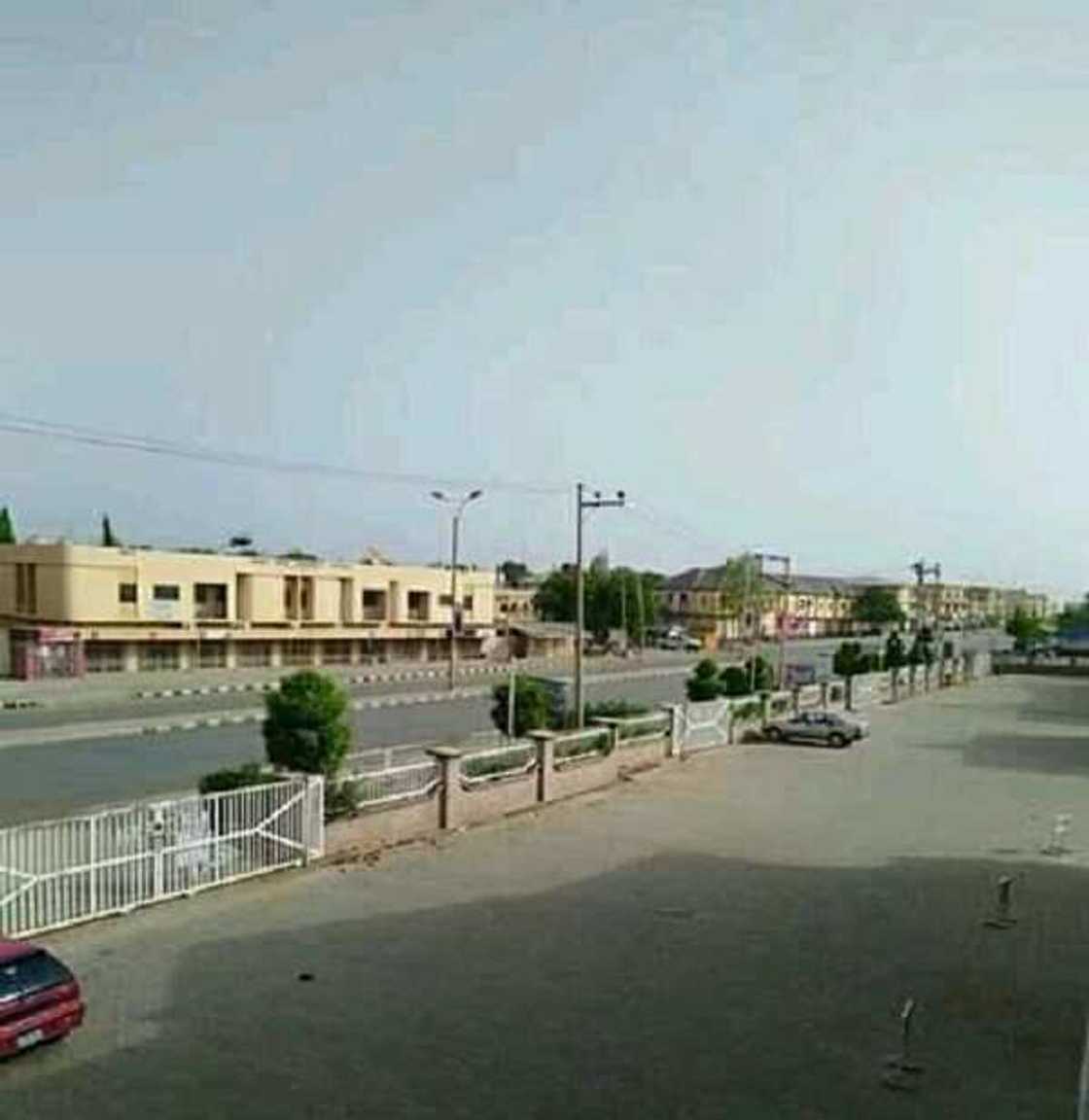 COVID-19: Titunan Kano bayan dokar hana zirga-zirga ta fara aiki (Hotuna) COVID-19: Titunan Kano bayan dokar hana zirga-zirga ta fara aiki (Hotuna)