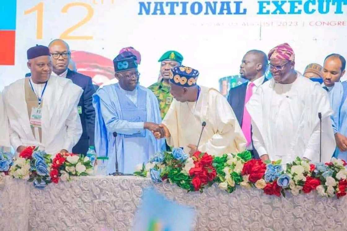 Shugabannin APC a Rivers sun yi watsi da korarsu da NWC ta yi Shugabannin APC a Rivers sun yi watsi da korarsu da NWC ta yi