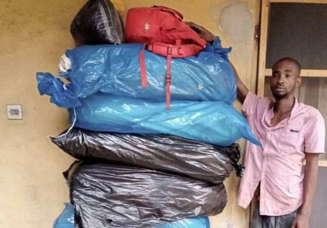 NDLEA ta kama gawurtaccen dilan miyagun kwayoyi da aka dade ana nema a Abia NDLEA ta kama gawurtaccen dilan miyagun kwayoyi da aka dade ana nema a Abia