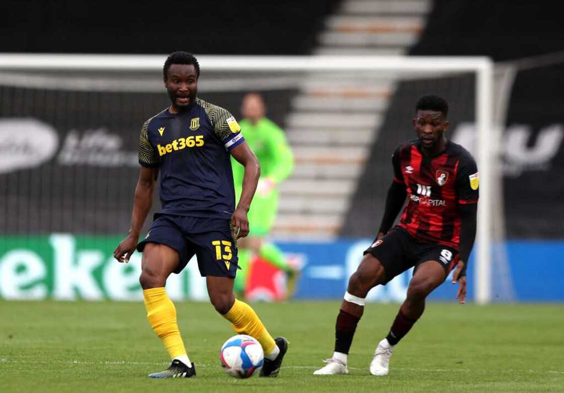 Super Eagles Mikel 'mobbed' by kids in his 1st training at new club where he'll be paid N1.6bn as salary Super Eagles Mikel 'mobbed' by kids in his 1st training at new club where he'll be paid N1.6bn as salary