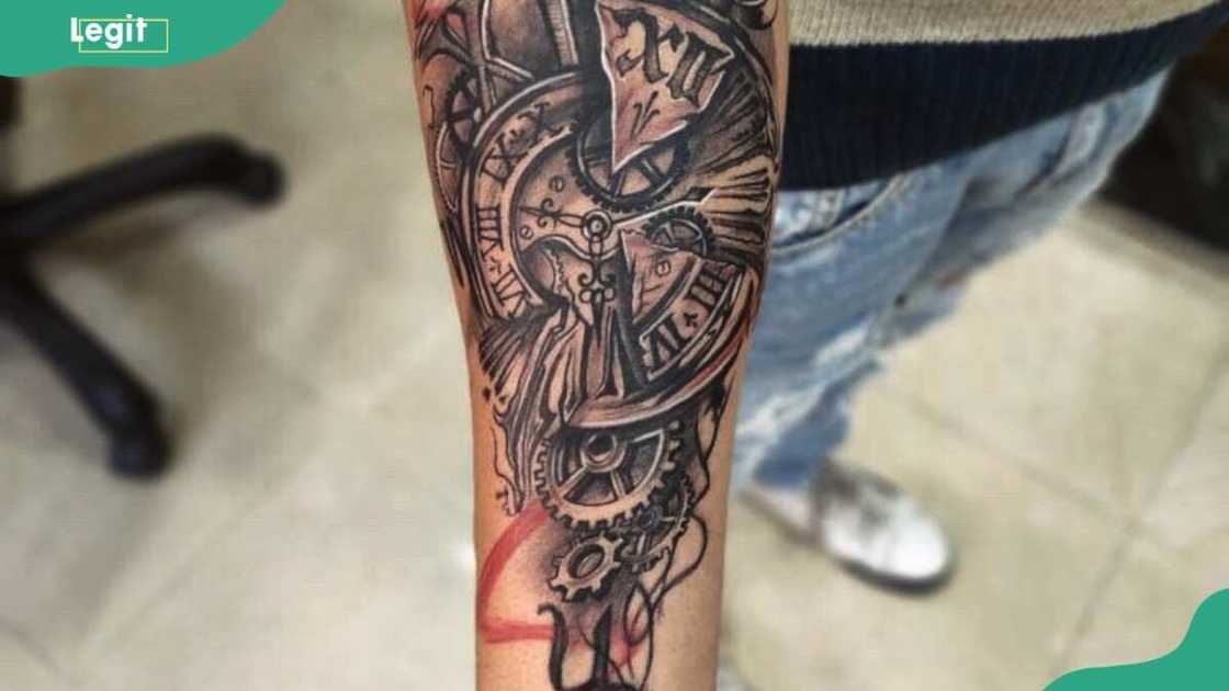 Broken clock tattoo Broken clock tattoo