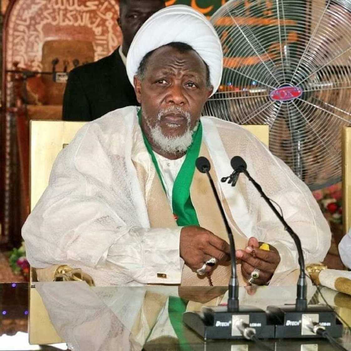Kotu ta yi watsi da bukatar Zakzaky, ta umarci a ci gaba da shari’arsa Kotu ta yi watsi da bukatar Zakzaky, ta umarci a ci gaba da shari’arsa