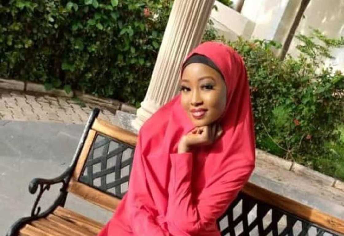 Kyakyawar amarya ta rasu ana saura sa'o'i 3 a ɗaura aurenta a Katsina Kyakyawar amarya ta rasu ana saura sa'o'i 3 a ɗaura aurenta a Katsina