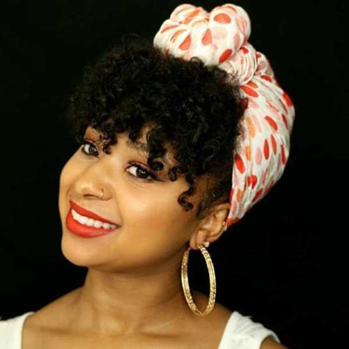 Vintage curls with head scarf