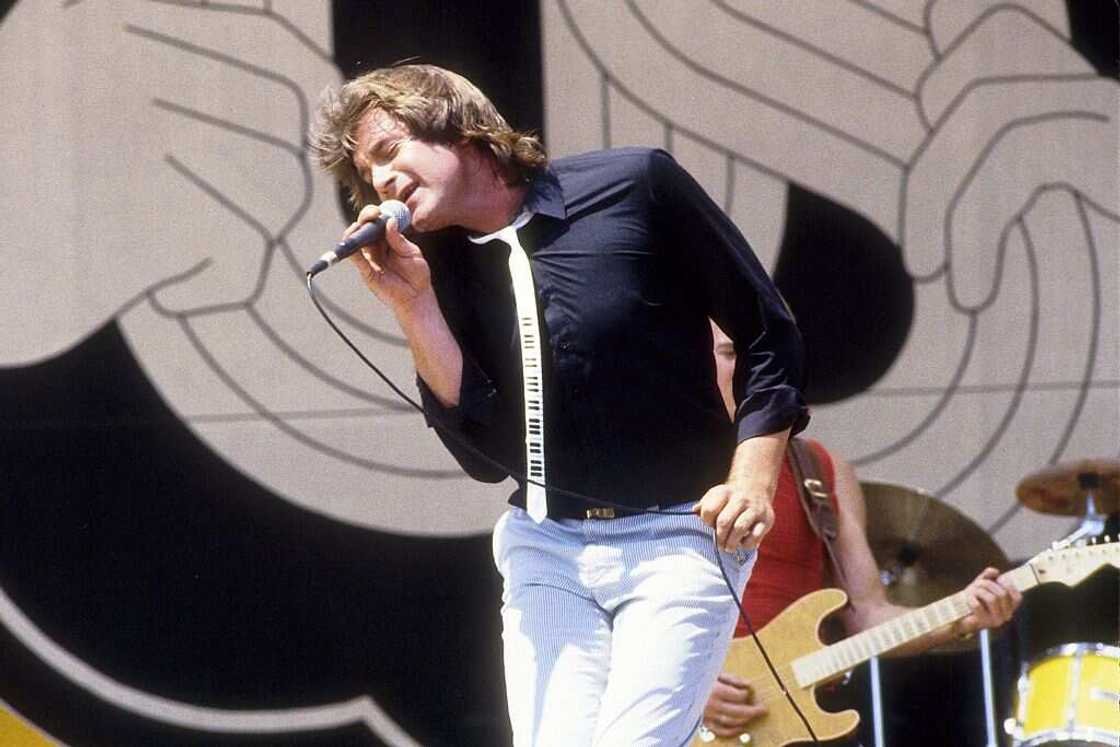 Popular 80s singers Popular 80s singers