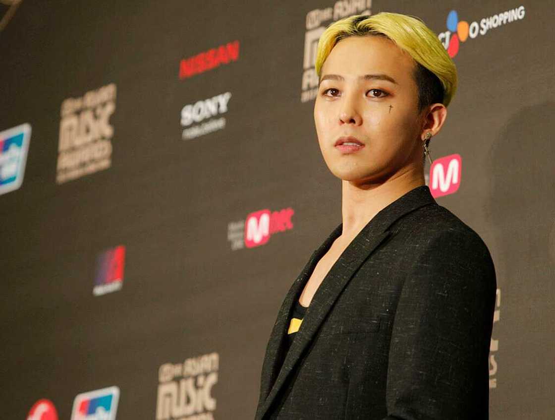 Male K-Pop idols Male K-Pop idols