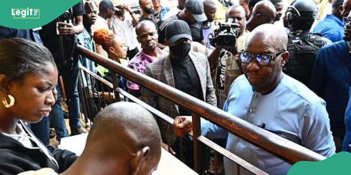 Gwamna Godwin Obaseki a wajen zaben kananan hukumomi na jihar Edo Gwamna Godwin Obaseki a wajen zaben kananan hukumomi na jihar Edo