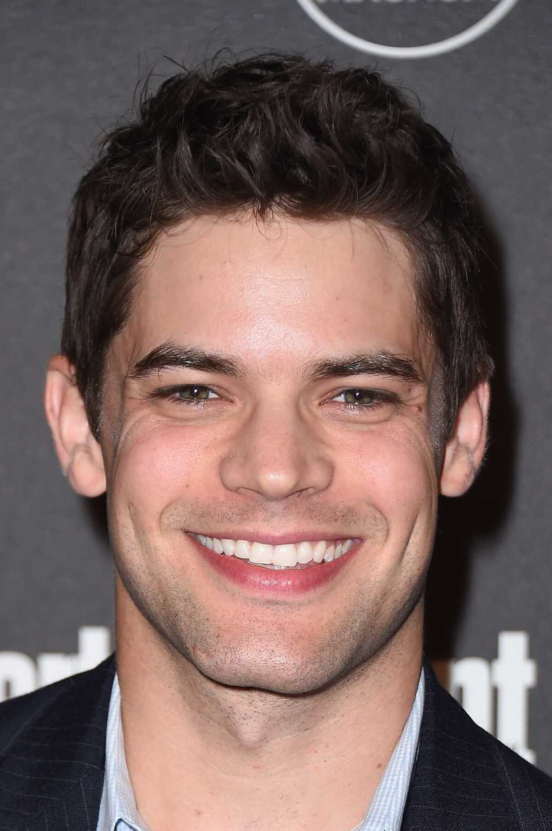 How old is Jeremy Jordan? How old is Jeremy Jordan?