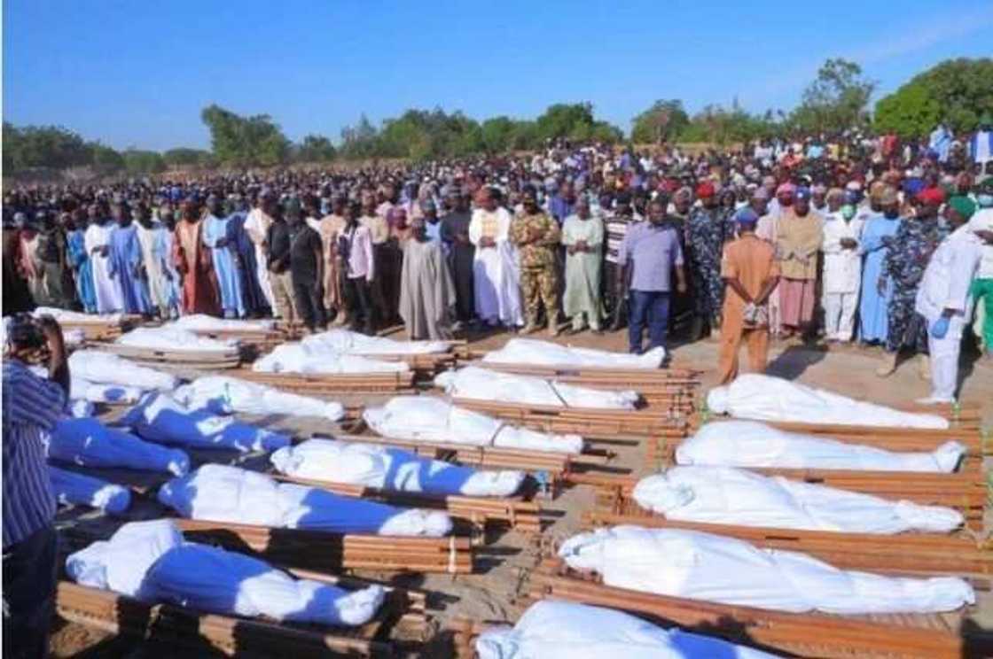 Bincike: Mene ne gaskiya kan hotunan gawawwakin da ke yawo da sunan na Sakwatawa ne? Bincike: Mene ne gaskiya kan hotunan gawawwakin da ke yawo da sunan na Sakwatawa ne?