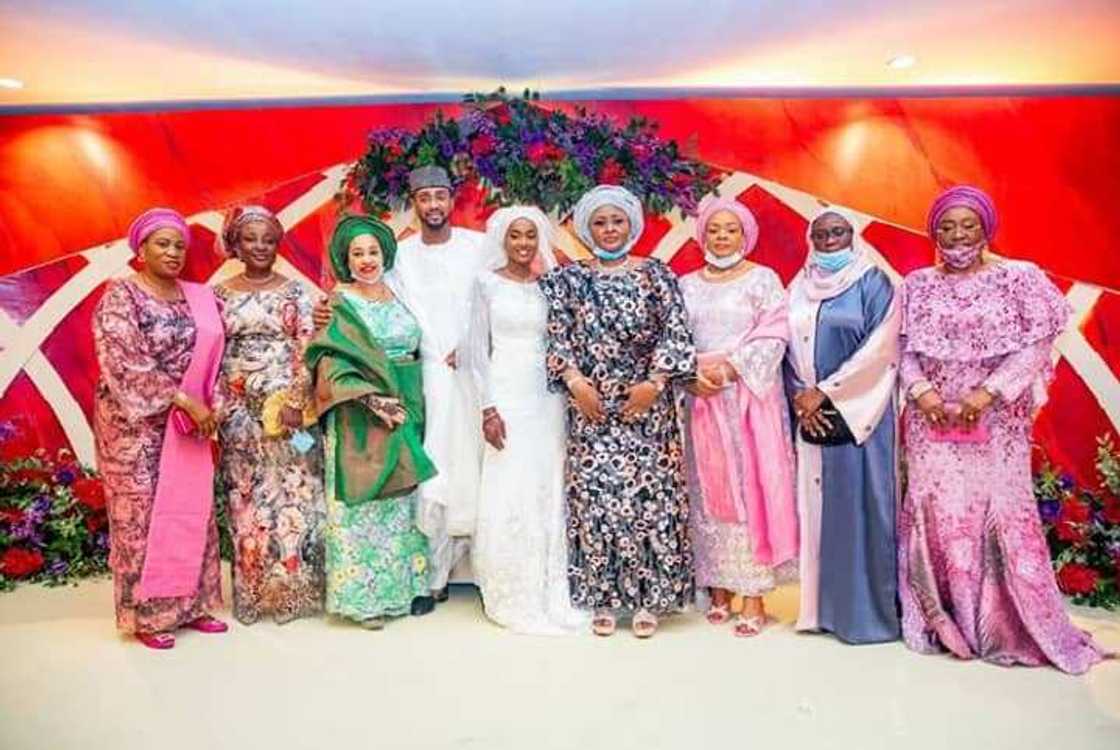 Hotuna da bidiyon ranar daurin auren Hanan Buhari da Turad Sha'aban Hotuna da bidiyon ranar daurin auren Hanan Buhari da Turad Sha'aban