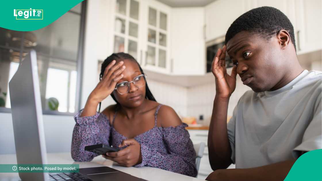 Parents Disown Son Who Exposed Cheating Sister to Her Husband, Netizens React Parents Disown Son Who Exposed Cheating Sister to Her Husband, Netizens React