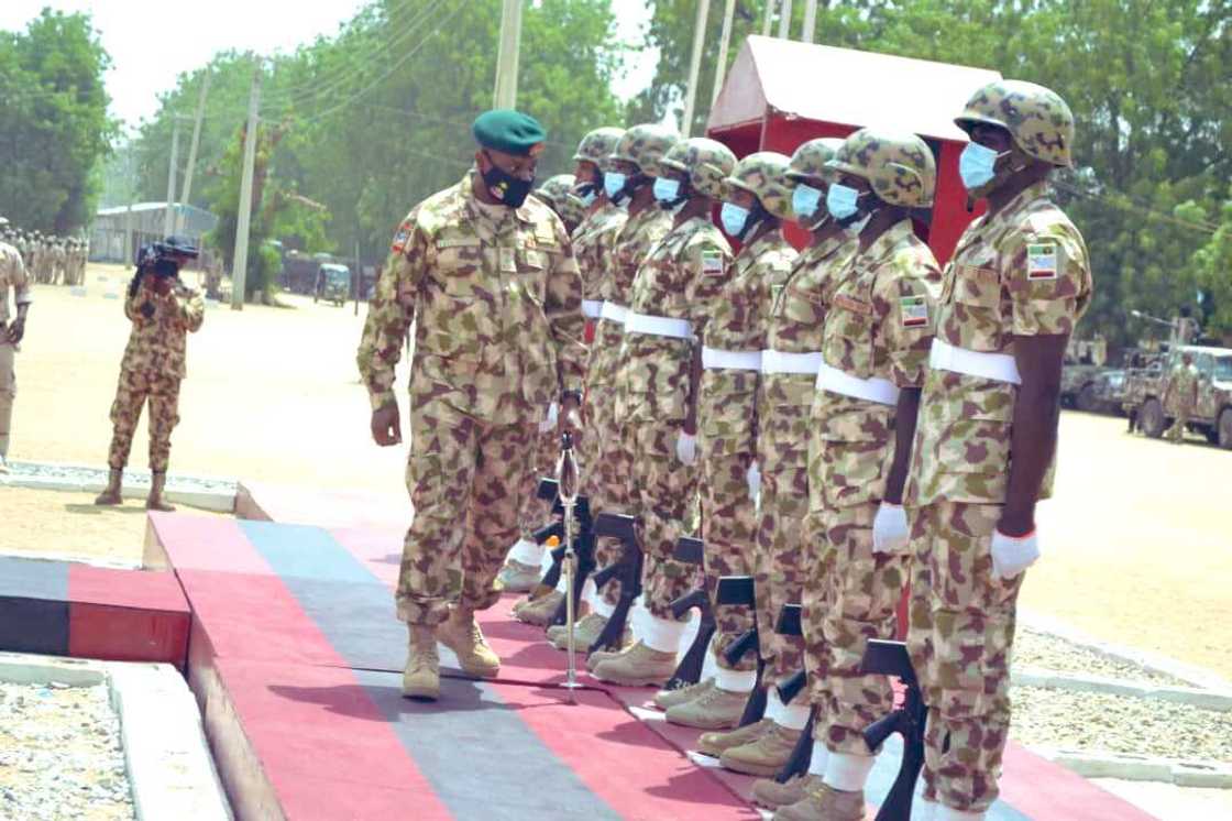 Mako Ɗaya Bayan Mutuwar COAS Ibrahim Attahiru, Rundunar Soji Ta Shirya Gagarumin Bikin POP Mako Ɗaya Bayan Mutuwar COAS Ibrahim Attahiru, Rundunar Soji Ta Shirya Gagarumin Bikin POP