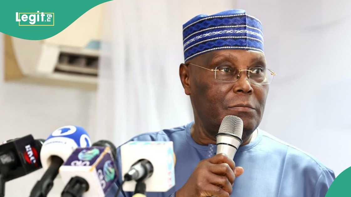 Residents scoop fuel from fallen tanker in Cross Rivers, Atiku reacts Residents scoop fuel from fallen tanker in Cross Rivers, Atiku reacts