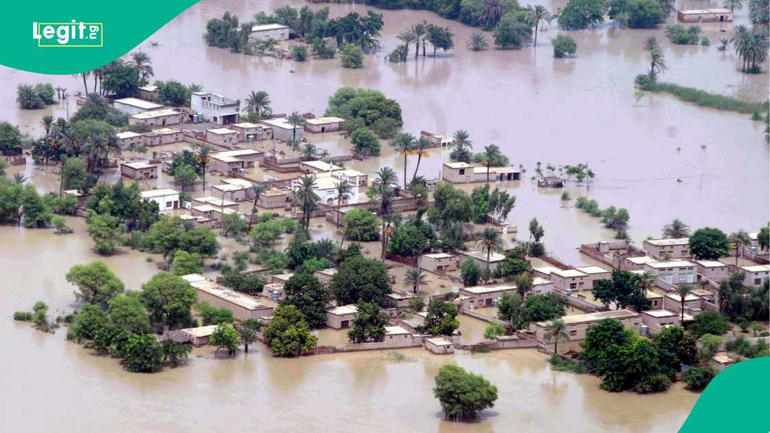 Ambaliyar ruwa sakamakon mamakon ruwan sama ta yi ajalin mutum 54 a Pakistan Ambaliyar ruwa sakamakon mamakon ruwan sama ta yi ajalin mutum 54 a Pakistan