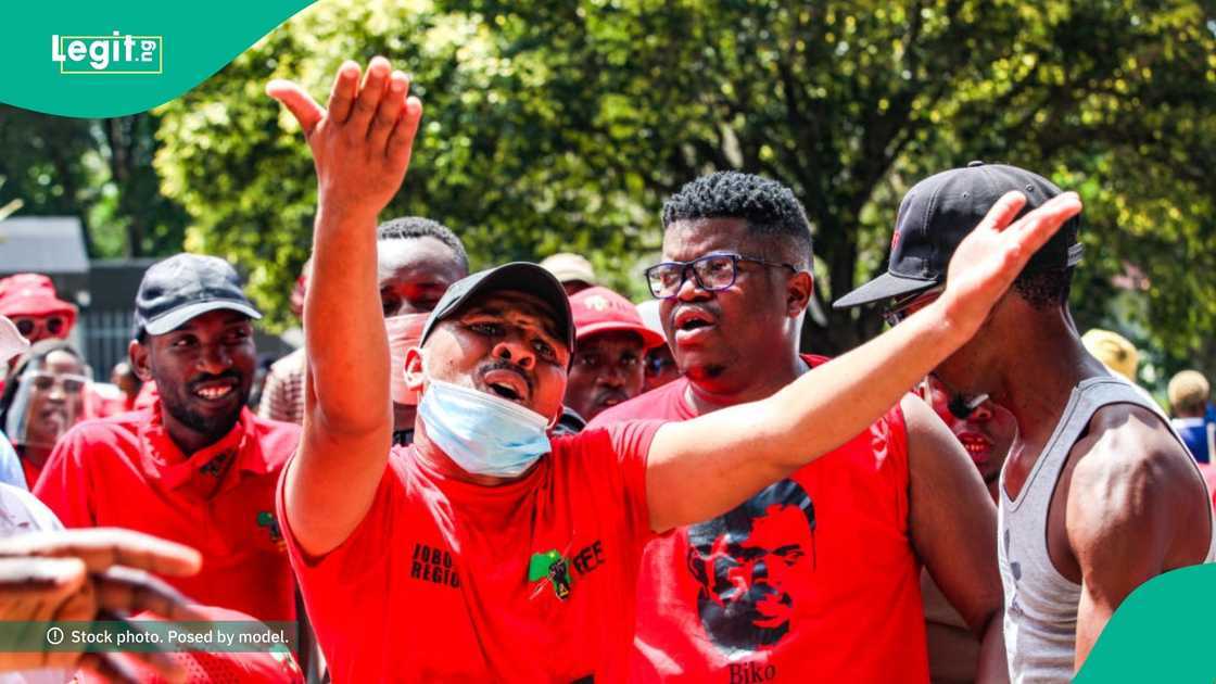 PENGASSAN threatens national strike if FG does not act quickly PENGASSAN threatens national strike if FG does not act quickly