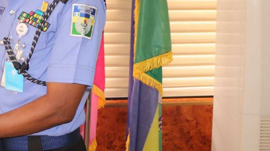 Tashin hankali: An tsinci gawar budurwa cikin motar basarake, ya cika wadonsa da iska Tashin hankali: An tsinci gawar budurwa cikin motar basarake, ya cika wadonsa da iska