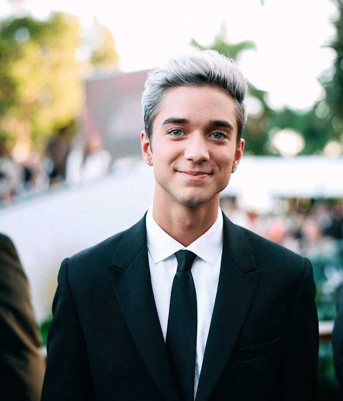 Daniel Seavey Daniel Seavey