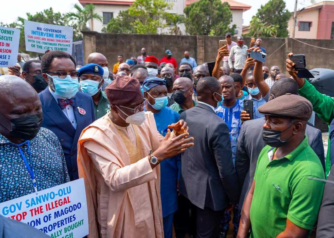 Magodo Land Tussle: Sanwo-Olu, police team leader exchange words, gov plans meeting Magodo Land Tussle: Sanwo-Olu, police team leader exchange words, gov plans meeting