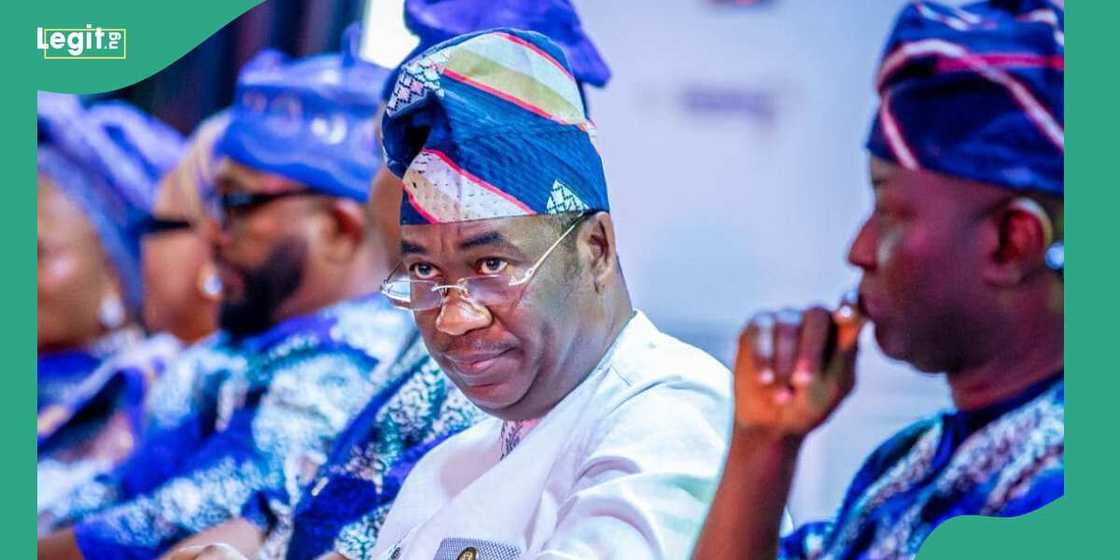 Hamzat Obafemi, Lagos Hamzat Obafemi, Lagos