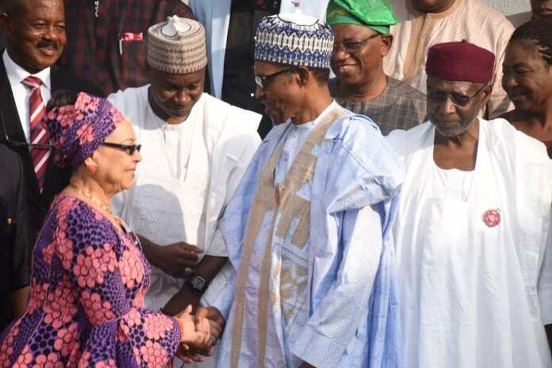 Gwamnatin Buhari b ta amince da karin albashin Ma’aikata zuwa N30, 000 ba tukuna Gwamnatin Buhari b ta amince da karin albashin Ma’aikata zuwa N30, 000 ba tukuna