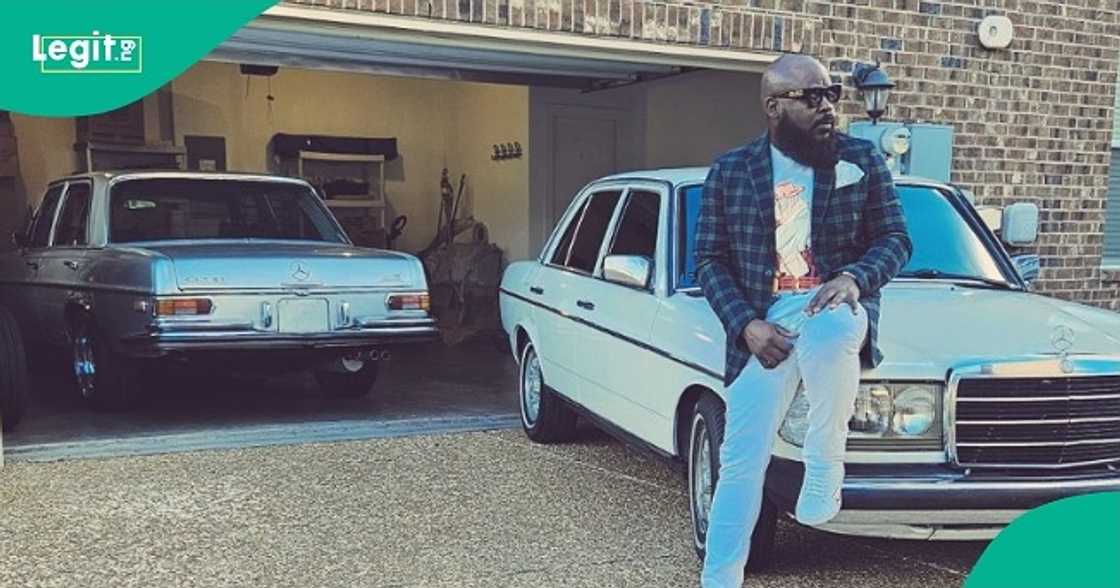 Man cries out after the total bill of 3 female job seekers he took out for lunch. Man cries out after the total bill of 3 female job seekers he took out for lunch.