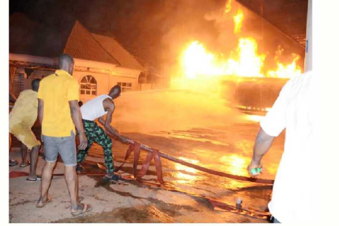 Fashewar Tanka. Fashewar Tanka.